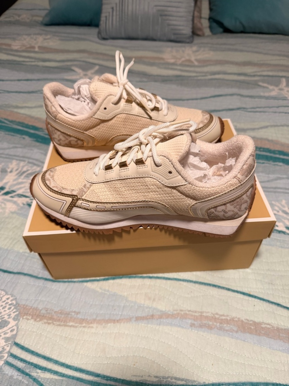 Michael Kors Byrdie Trainer Women’s Cream & Gold Athletic Sneakers - Picture 3 of 8